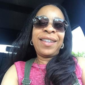 Meet your Posher, Paula